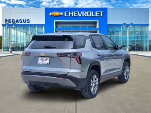 New 2026 Chevrolet Equinox LT w/ Safety and Technology Package FWD image 5
