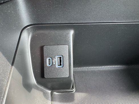 Used 2021 Ford F150 XLT w/ Equipment Group 302A High AWD/4WD image 23