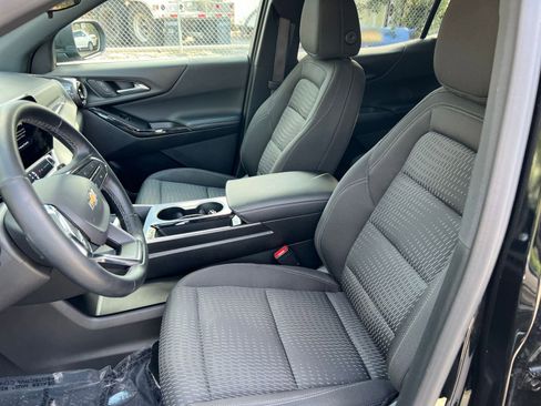 Used 2025 Chevrolet Equinox LT image 30