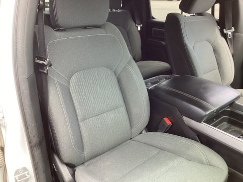 Used 2022 RAM 1500 Big Horn AWD/4WD image 16