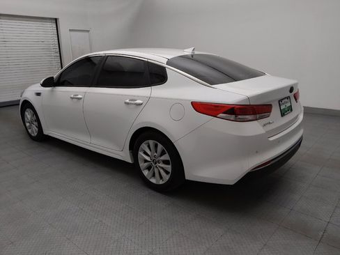 Used 2018 Kia Optima LX w/ 17" Alloy Wheels Package FWD image 3