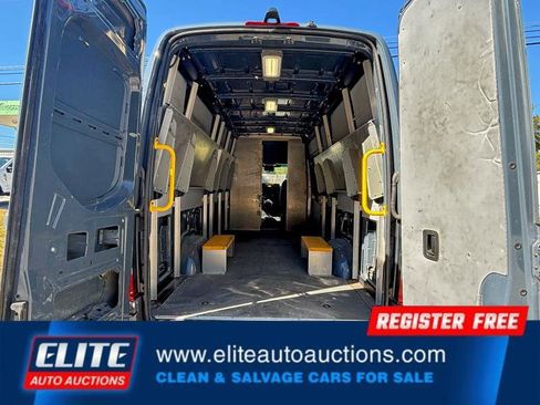 Used 2019 Mercedes-Benz Sprinter 170 image 11