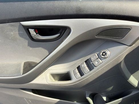 Used 2013 Hyundai Elantra GLS FWD image 22