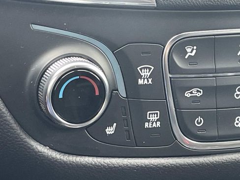 Used 2024 Chevrolet Equinox LT w/ LPO, Floor Liner Package image 23