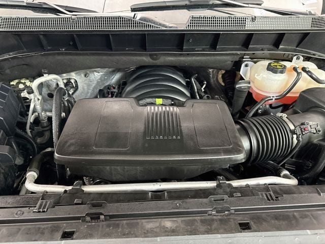 Used 2025 Chevrolet Silverado 1500 High Country AWD/4WD image 33