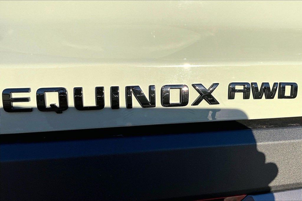 Used 2025 Chevrolet Equinox ACTIV w/ Safety and Technology Package AWD/4WD image 8