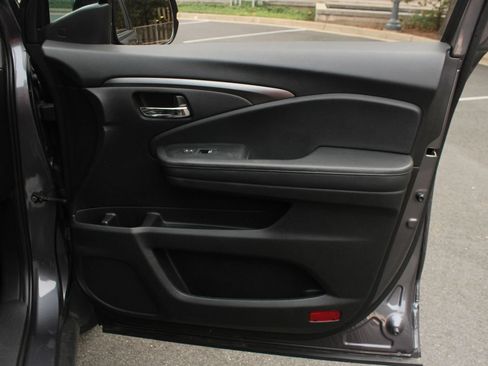 Used 2021 Honda Passport EX-L image 26