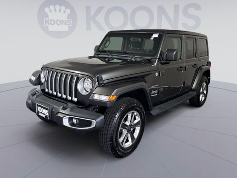 Used 2019 Jeep Wrangler Unlimited Sahara w/ Cold Weather Group AWD/4WD image 1
