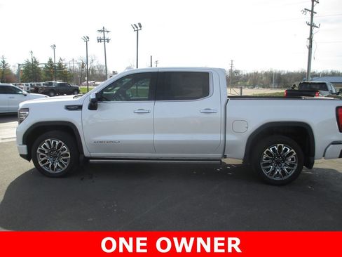 Used 2025 GMC Sierra 1500 Denali Ultimate AWD/4WD image 10