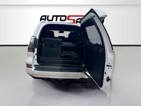 Used 2022 Lexus GX 460 Premium w/ Premium Package AWD/4WD image 28