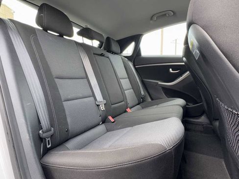 Used 2016 Hyundai Elantra GT w/ Option Group 02 image 30