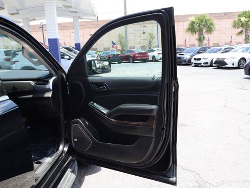 Used 2019 Chevrolet Suburban LT AWD/4WD image 14