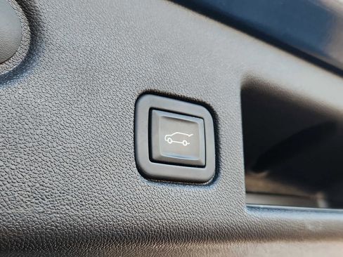 Used 2024 Chevrolet Equinox LT image 29