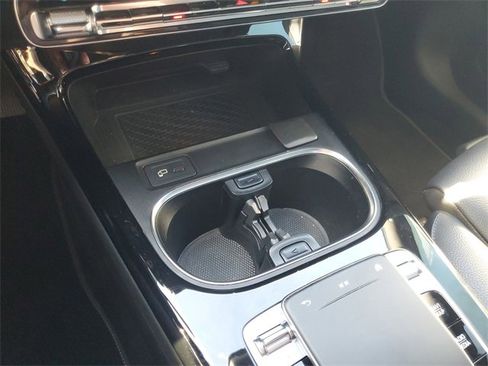 Used 2020 Mercedes-Benz CLA 250 image 21