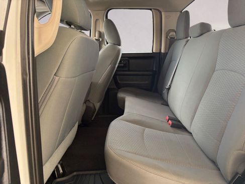 Used 2015 RAM 1500 Express RWD image 13