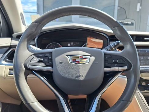 Certified 2024 Cadillac XT6 Premium Luxury image 19
