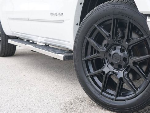 Used 2022 RAM 1500 Laramie RWD image 2