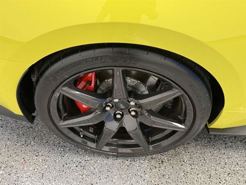Used 2021 Ford Mustang Shelby GT500 w/ Carbon Fiber Track Pack RWD image 26