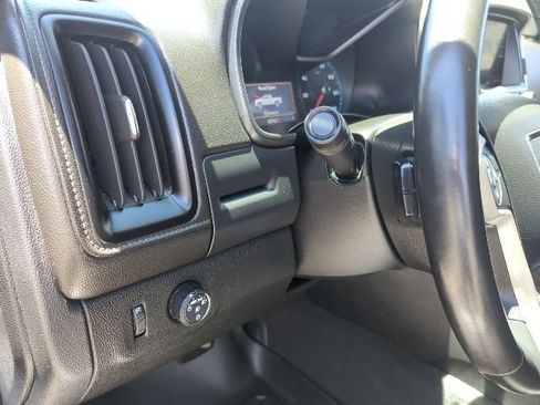 Used 2019 GMC Canyon SLE w/ Elevation Edition RWD image 14