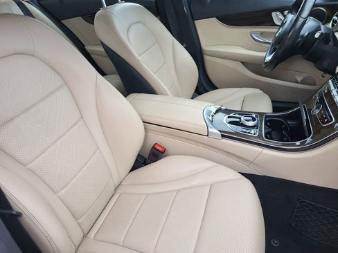 Used 2018 Mercedes-Benz C 300 4MATIC Sedan w/ Premium Package image 19