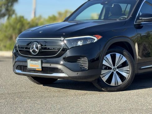 Used 2023 Mercedes-Benz EQB 300 4MATIC image 3