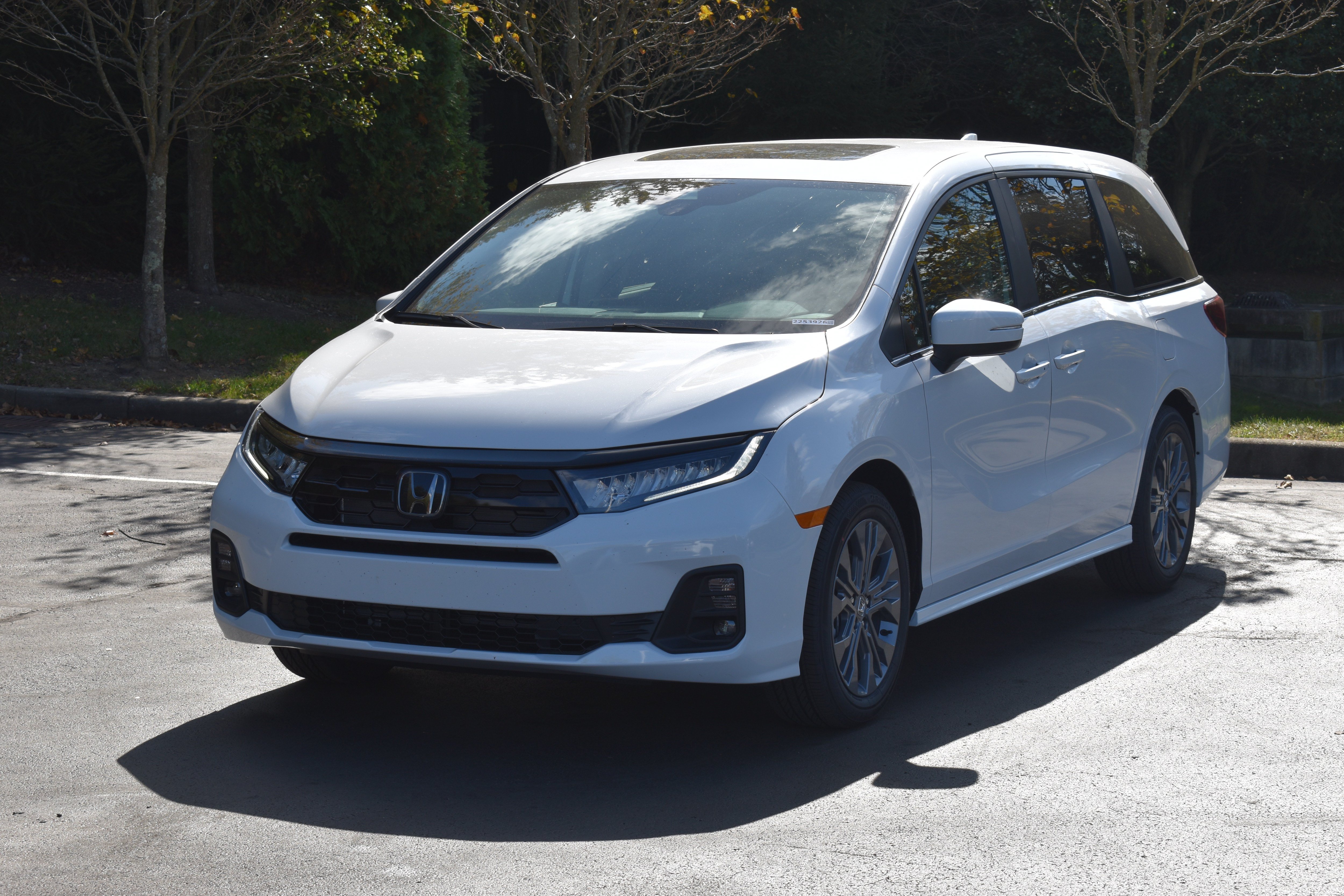 New 2027 Honda Odyssey Touring image 3