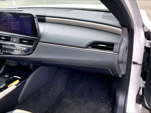 Certified 2023 Lexus ES 350 F Sport w/ Accessory Package (Z2) FWD image 19