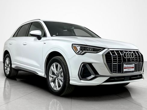 New 2025 Audi Q3 2.0T Premium image 2