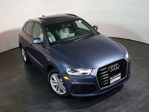Used 2018 Audi Q3 2.0T Premium w/ Convenience Package AWD/4WD image 7