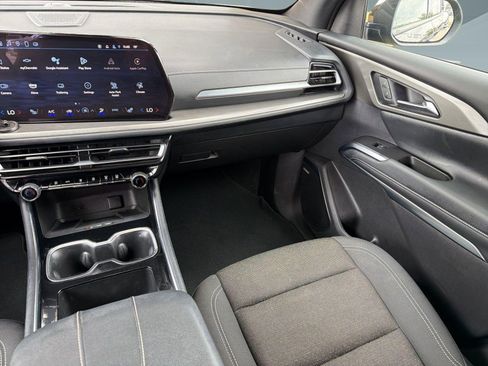 Certified 2025 Chevrolet Traverse LT w/ Enhanced Driving Package FWD image 26