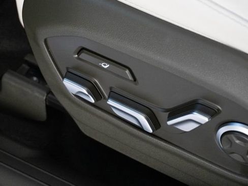 Used 2024 Hyundai Santa Fe Calligraphy image 16