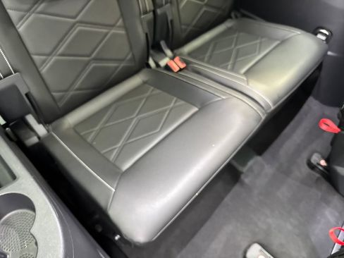 Used 2024 Volkswagen Atlas SE w/ Panoramic Sunroof Package AWD/4WD image 42