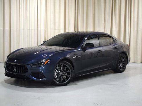 Used 2022 Maserati Ghibli Modena Q4 image 1