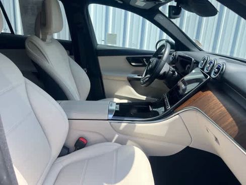 Used 2026 Mercedes-Benz GLC 300 image 20
