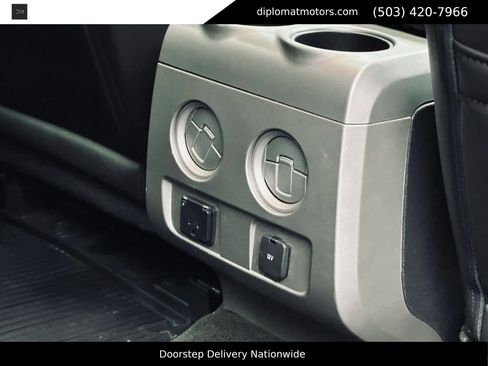 Used 2013 Ford F150 Raptor w/ Luxury Equipment Group AWD/4WD image 25