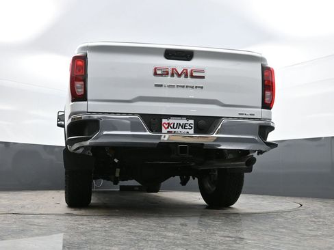 New 2026 GMC Sierra 2500 SLE w/ Preferred Package image 33