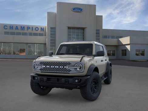New 2026 Ford Bronco Badlands AWD/4WD image 2