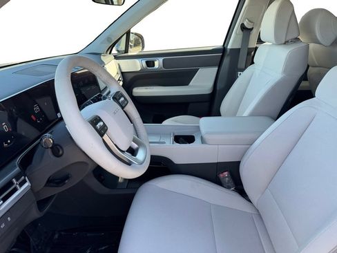 Used 2026 Hyundai Santa Fe SE AWD/4WD image 9