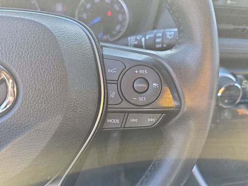 Used 2020 Toyota RAV4 XLE w/ Convenience Package AWD/4WD image 21