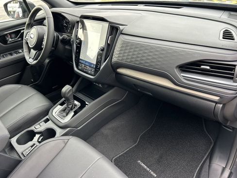 Certified 2025 Subaru Forester Limited image 13