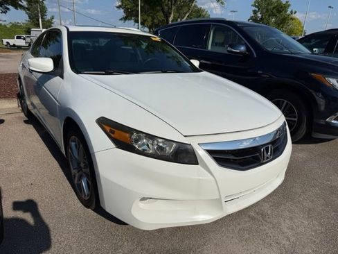 Used 2011 Honda Accord EX-L image 1
