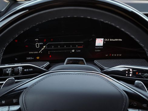 Used 2025 Cadillac Escalade V image 22