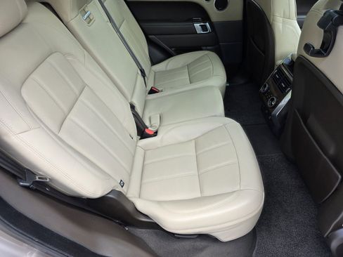 Certified 2022 Land Rover Range Rover Sport HSE Silver Edition image 5