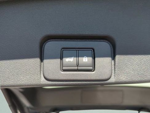 New 2026 Nissan Rogue Platinum AWD/4WD image 13