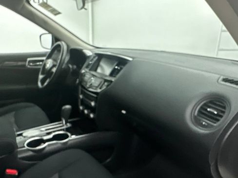 Used 2017 Nissan Pathfinder S FWD image 27