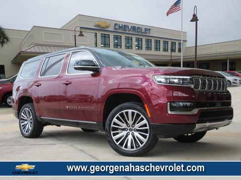 Used 2023 Jeep Grand Wagoneer Series III image 1