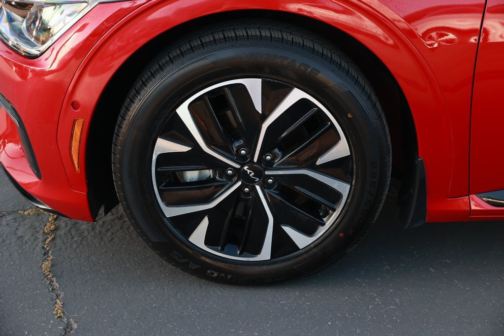Used 2023 Kia EV6 GT-Line RWD image 14