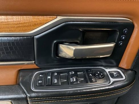 Used 2019 RAM 2500 Limited w/ Cold Weather Group AWD/4WD image 24
