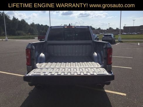 Used 2025 RAM 1500 Big Horn AWD/4WD image 10