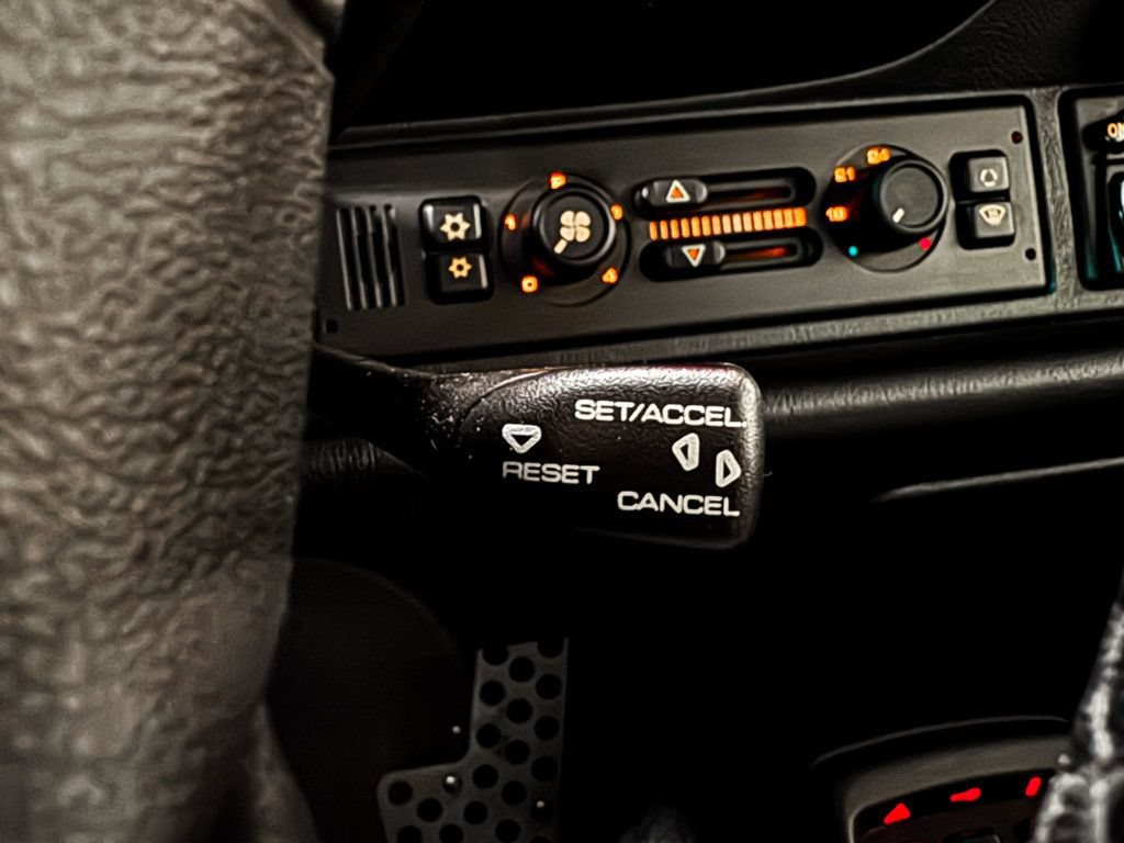 Used 1997 Porsche 911 GT3 RS image 24